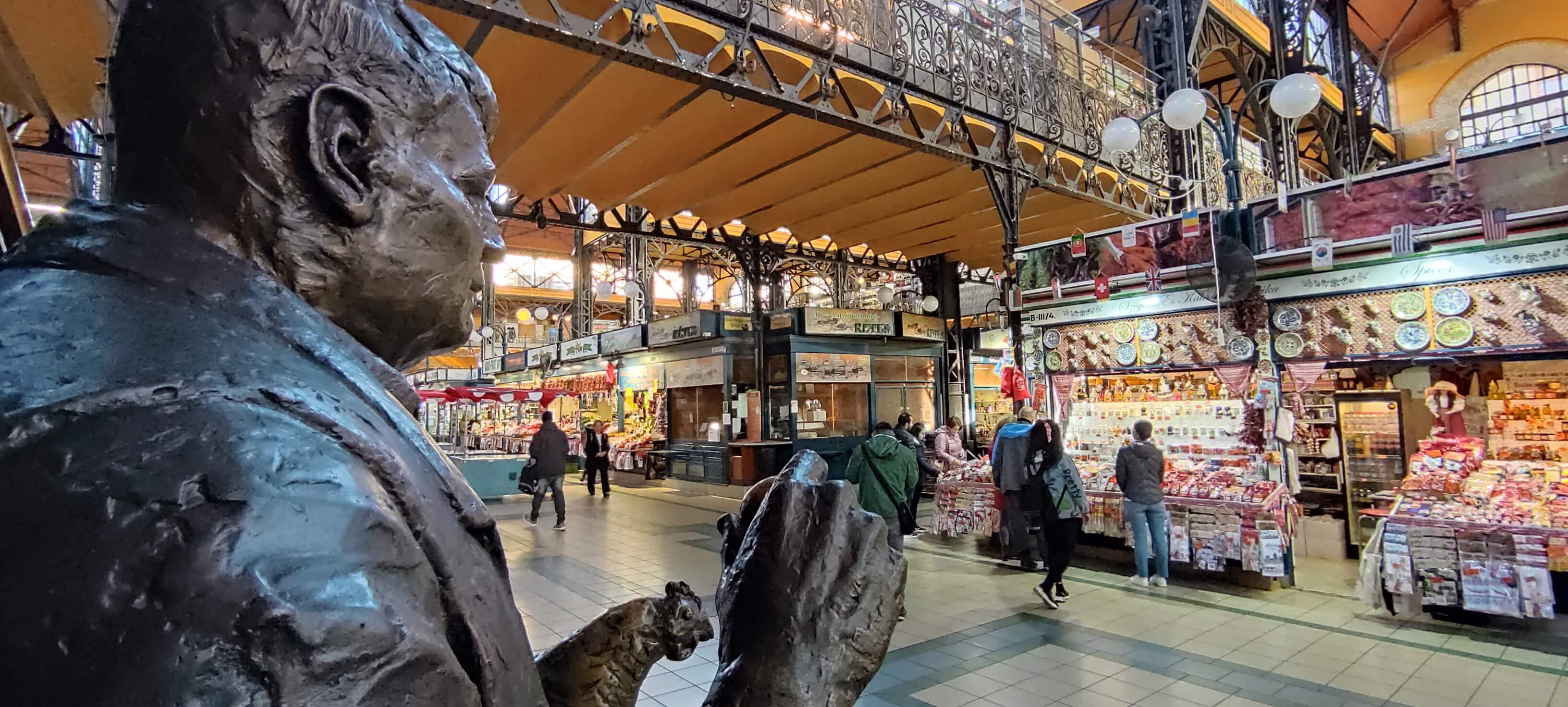 Foodtour in der Zentralen Markthalle in Budapest
